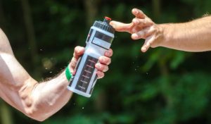 Cosas a considerar en la hidratación en el deporte